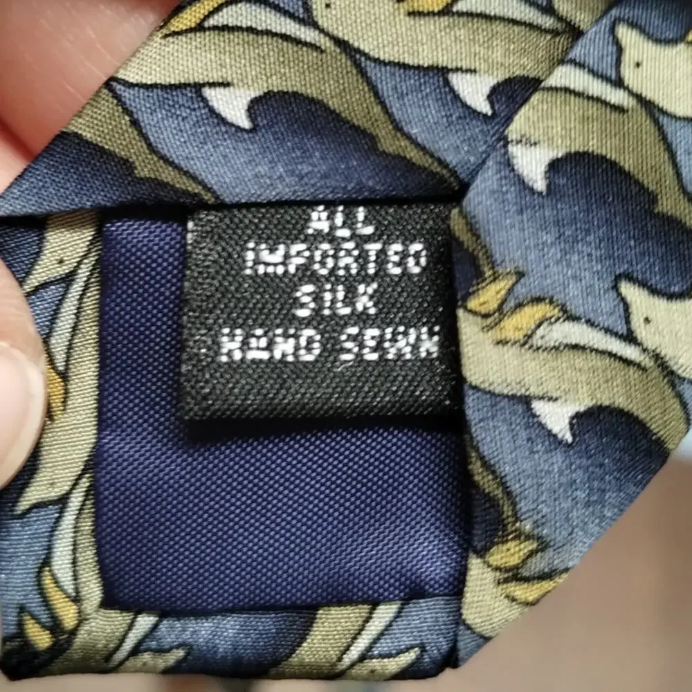 Ties To Nature Men's Imported Silk Dolphin Print Hand Sewn Blue & Gray Neck Tie